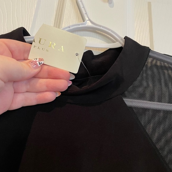 Laura Plus formal black dress with mesh sleeves - Picture 3 of 6